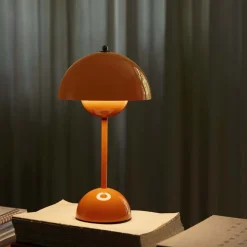 BORDSLAMPA FLOWERPOT VP9