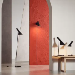 VÄGGLAMPA AJ