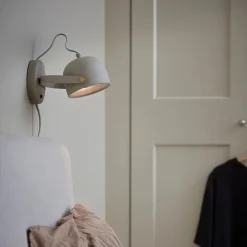 VÄGGLAMPA SVEJK